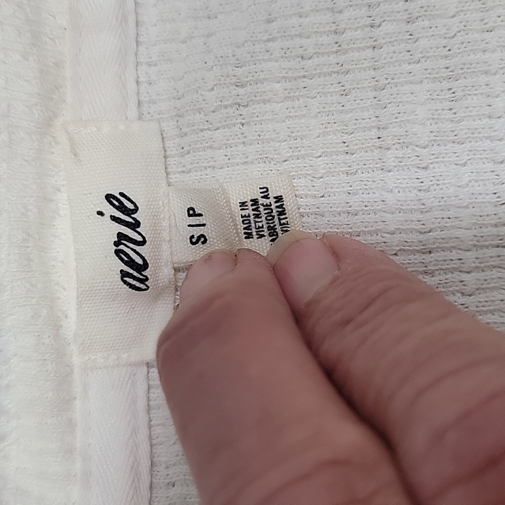 Aerie Sunspun Size S Off-White Cropped Waffle Knit Sleeveless Henley Style Top - Picture 8 of 11